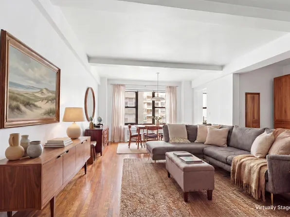 400 East 52nd Street image 1 of 12
