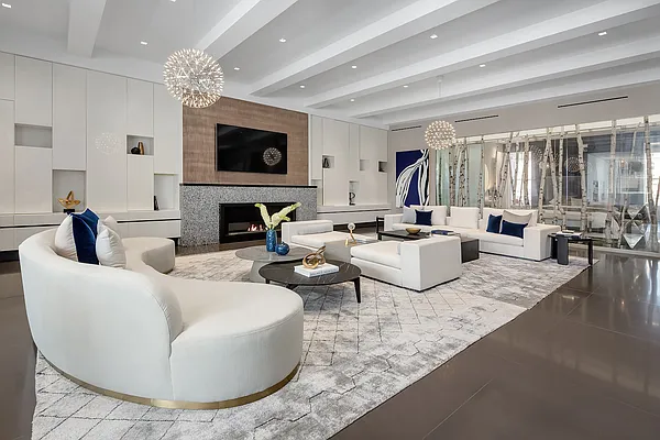 Sold by Nest Seekers International | media 11