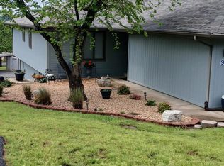 95 Starboard Dr, Kimberling City, MO 65686