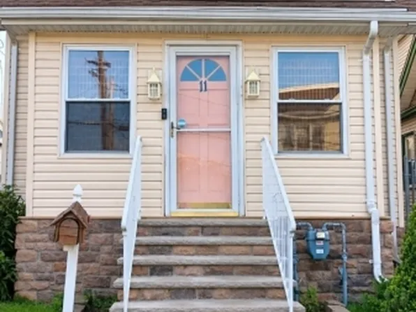 11 Welland Ave, Irvington, NJ 07111