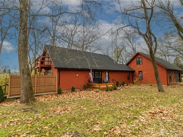 3544 N Creek Dr, Greenville, OH 45331