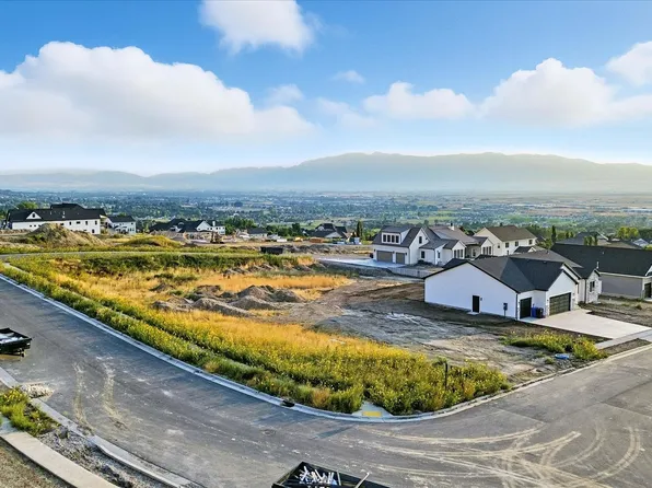 894 E 130 N, Hyde Park, UT 84318