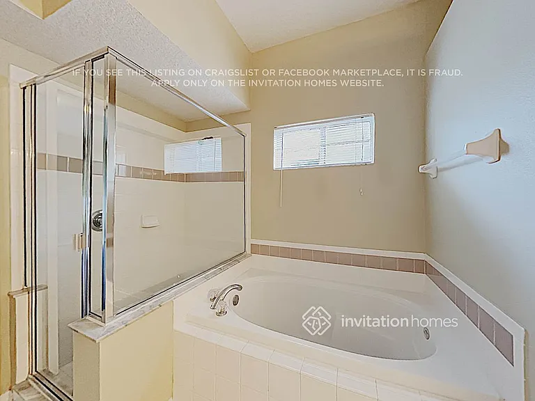 208 Farrington Ln — Photo 12