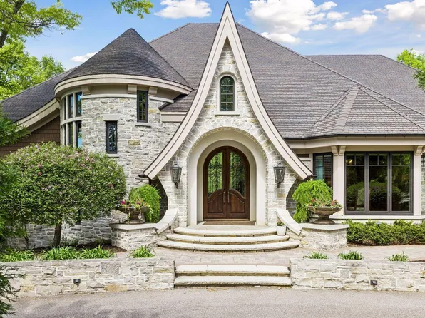 18083 Bearpath Trl, Eden Prairie, MN 55347