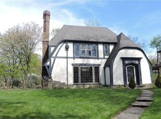 3255 Dorchester Rd, Shaker Heights, OH 44120