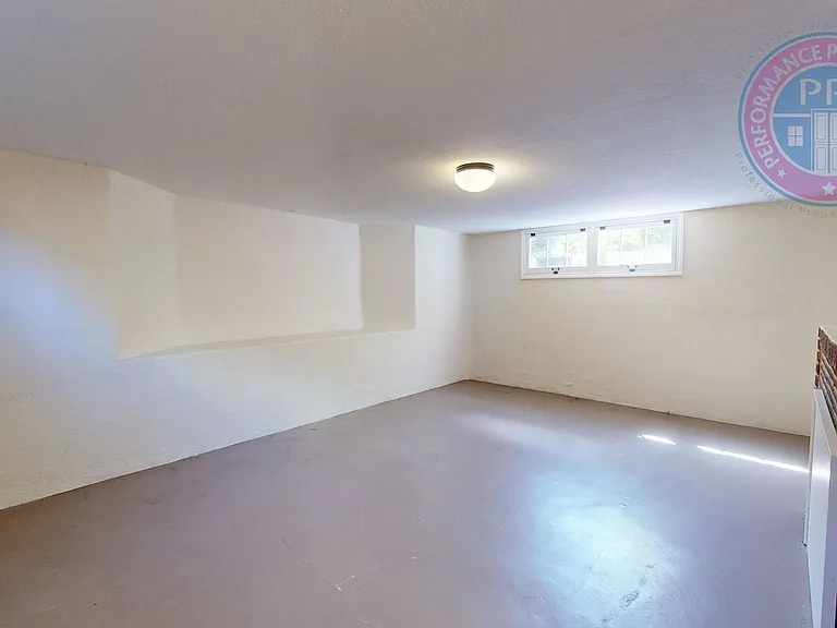 4793 N Willamette Blvd — Photo 22