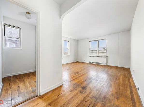 3521 79th St APT 6A, Flushing, NY 11372