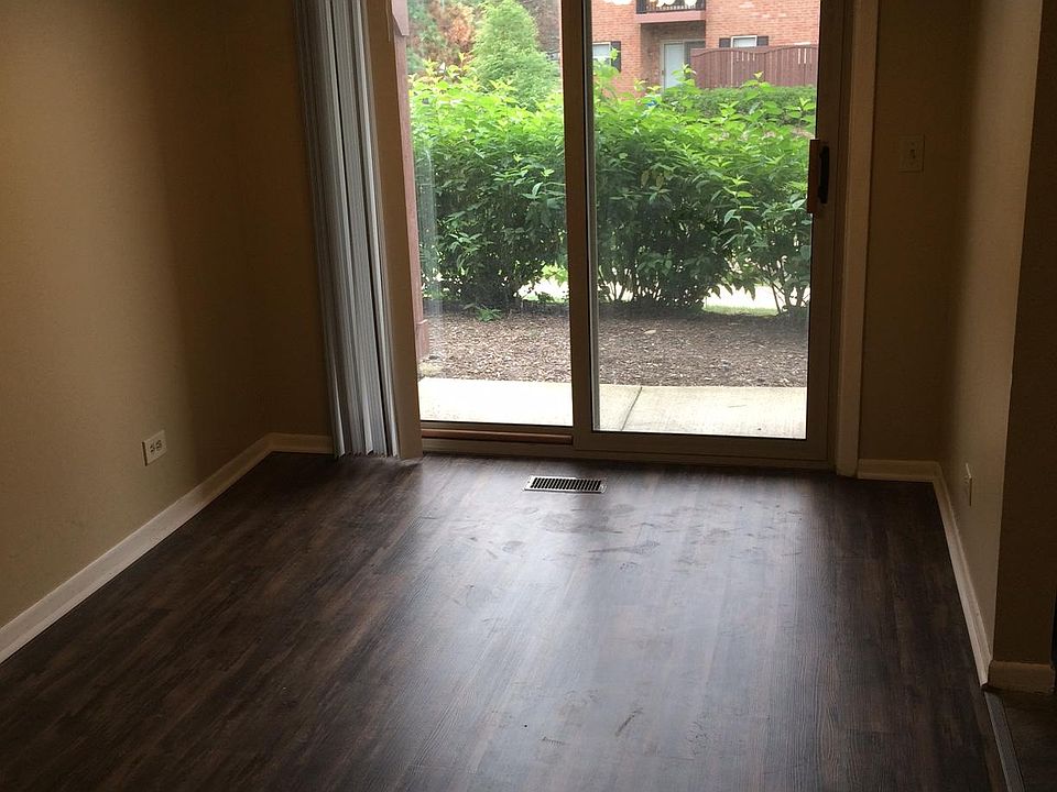 2nd image of 1551 Raymond Dr APT 104
