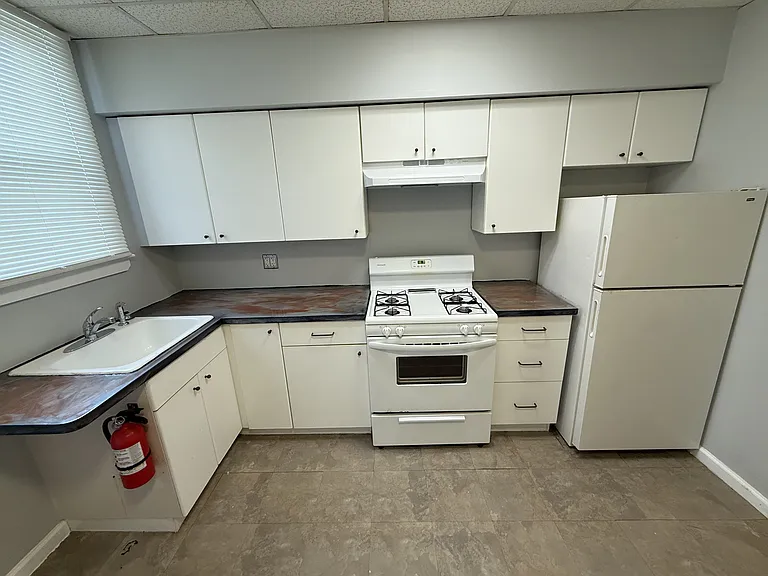121 Chestnut Ave #A — Photo 15
