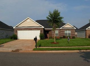 127 Preston Ln, Byron, GA 31008