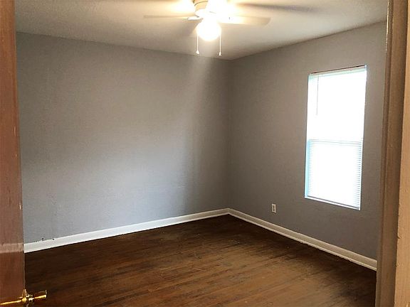 4th image of 332 S Wanda Dr