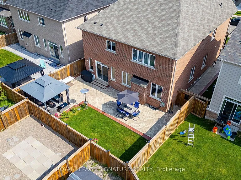 14 Paisley Way — Photo 49
