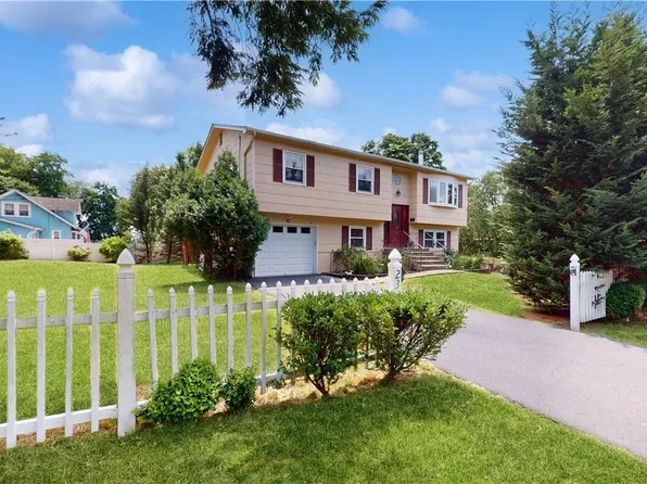 23 Palmer Avenue, Nanuet, NY 10954