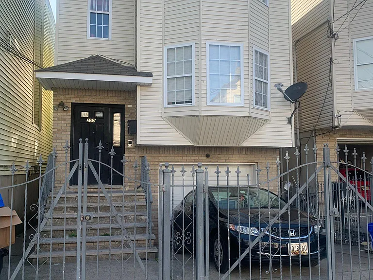 100 Highland Ave #GROUND FLOOR — Photo 1
