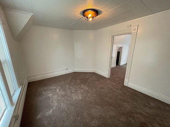 5th image of 430 Avenue E APT 4