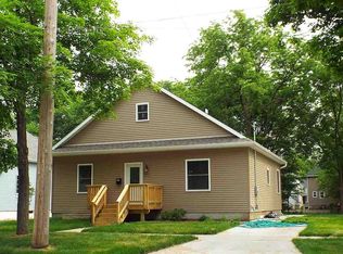 1019 Lafayette St, Waterloo, IA 50703
