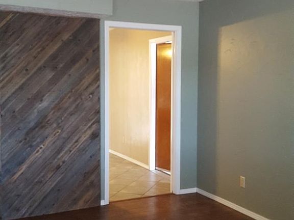 3rd image of 6237 Dellyne Ave NW
