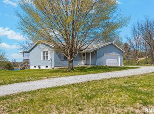 66 Millpoint Rd, East Peoria, IL 61611