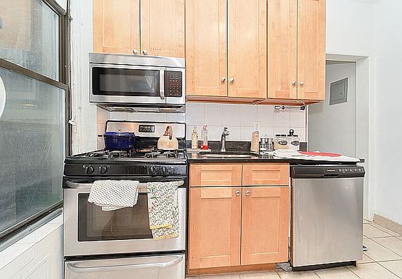 4th image of 319 W 116th St APT 2B