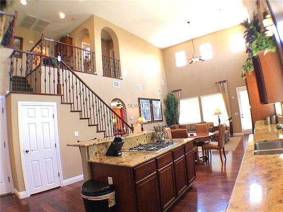 4th image of 1318 Surrey Downs Ln #0