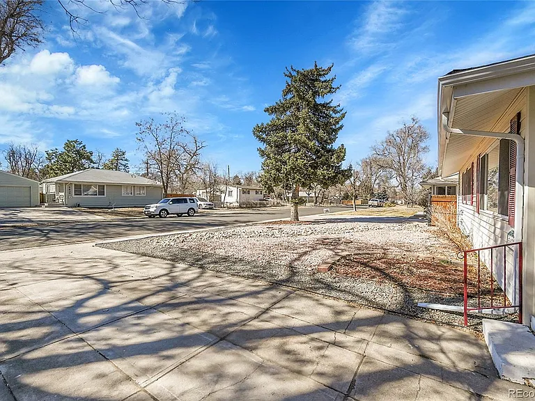 5635 Nebraska Way — Photo 5
