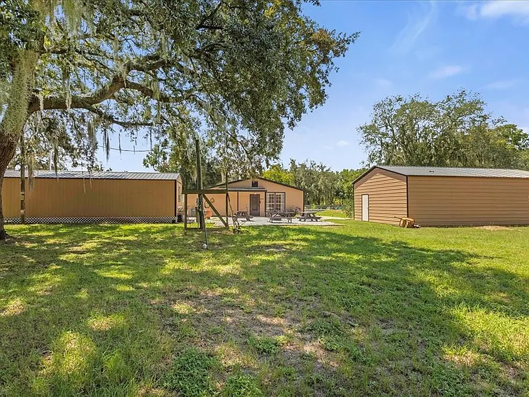 14043 Tennessee Ave — Photo 33