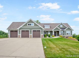 2937 Rocaway Dr, Hudsonville, MI 49426