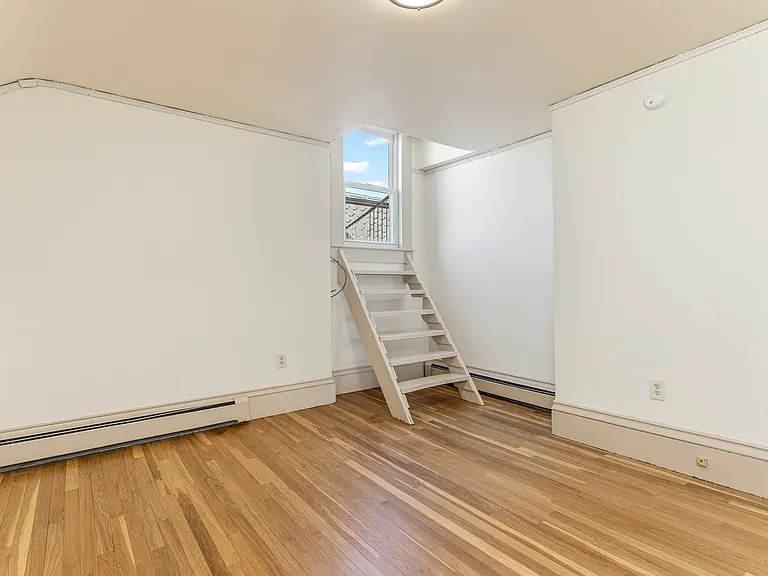 156 Danforth St #3 — Photo 14