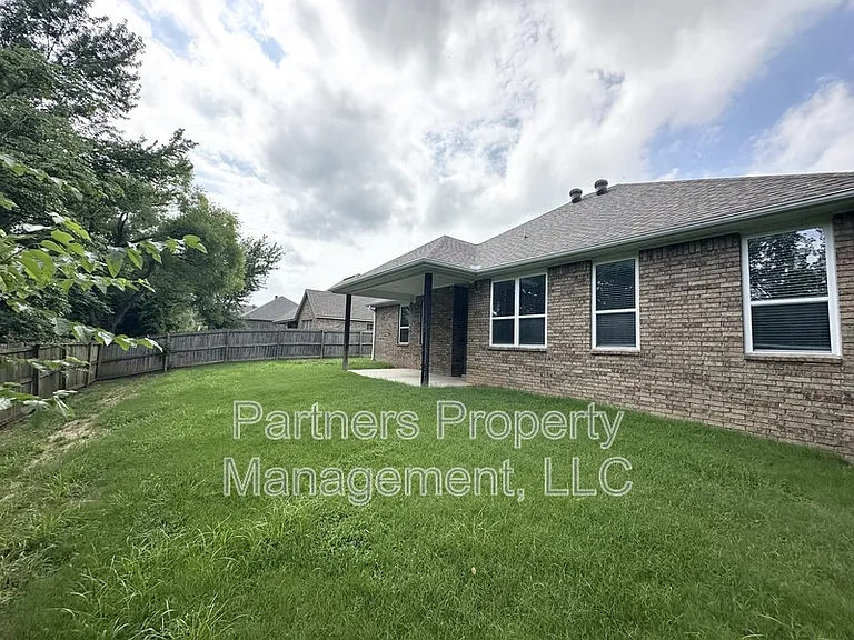 3131 W Ika Ln — Photo 16