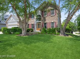 2384 Crabapple Ct, Aurora, IL 60503