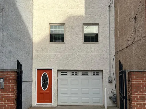 157 Richmond St, Philadelphia, PA 19125