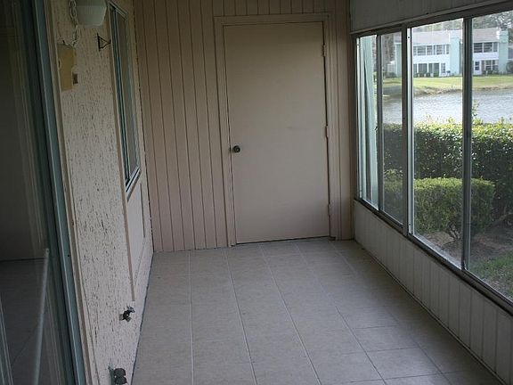 5th image of 525 Midway Dr #A