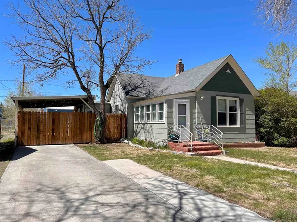 114 S Bernard St, Powell, WY 82435