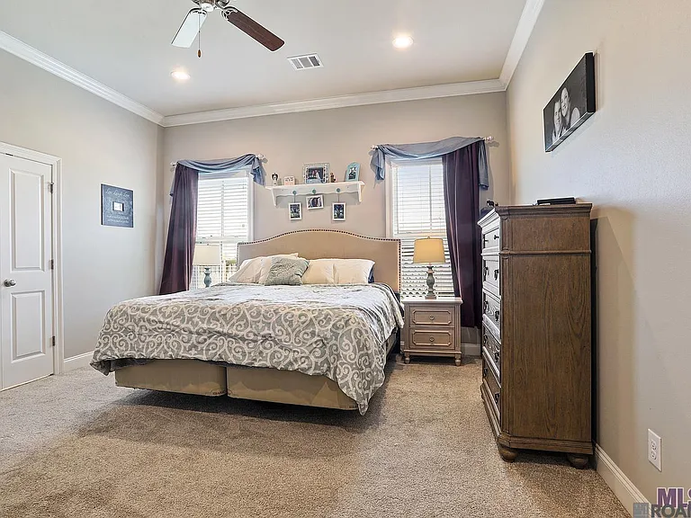 1199 Haymarket St — Photo 8