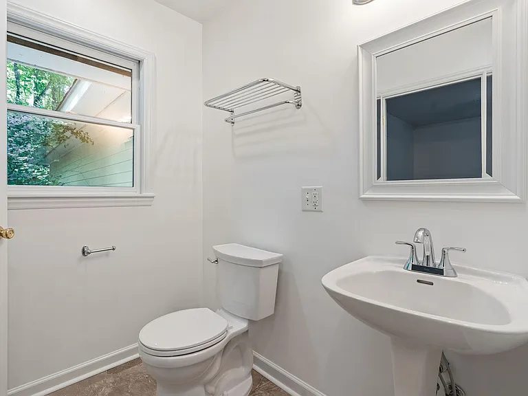 1209 Roosevelt Dr — Photo 22