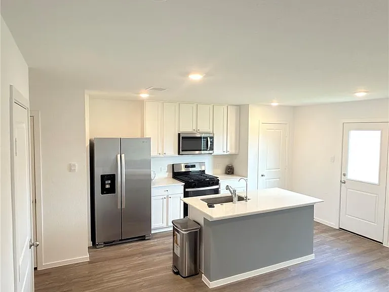 18233 Descartes St — Photo 3