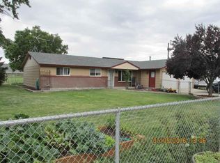 9191 S Naches Rd, Naches, WA 98937