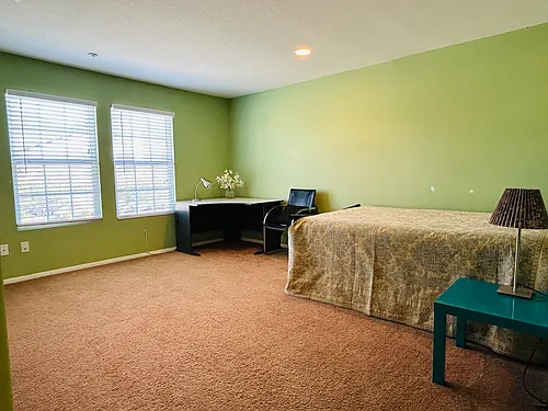 1813 W Ash St Photo 1