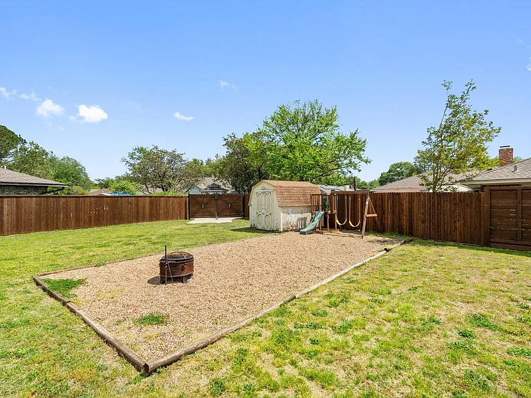 3008 N Britain Rd — Photo 26