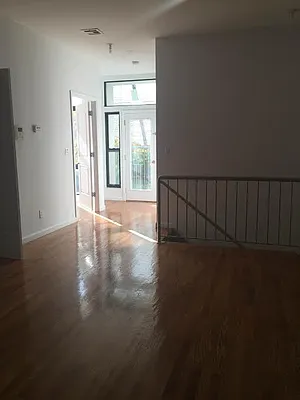 Rented by TheRealEstateCompany.com LLC | media 10