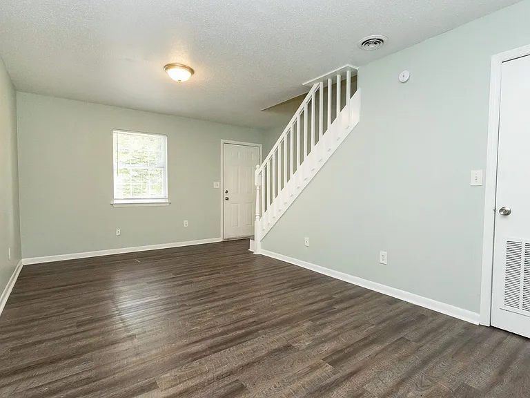 411 Booth Rd #413 — Photo 7