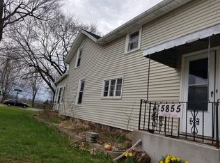 5855 Ridge Rd, Lockport, NY 14094