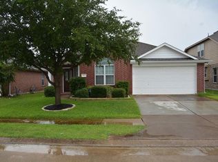 10023 Noisy Waters Dr, Houston, TX 77095