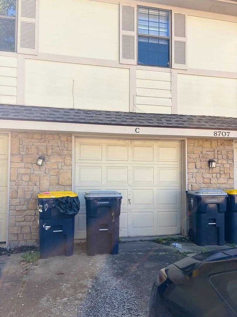 8707NW82 — Photo 2