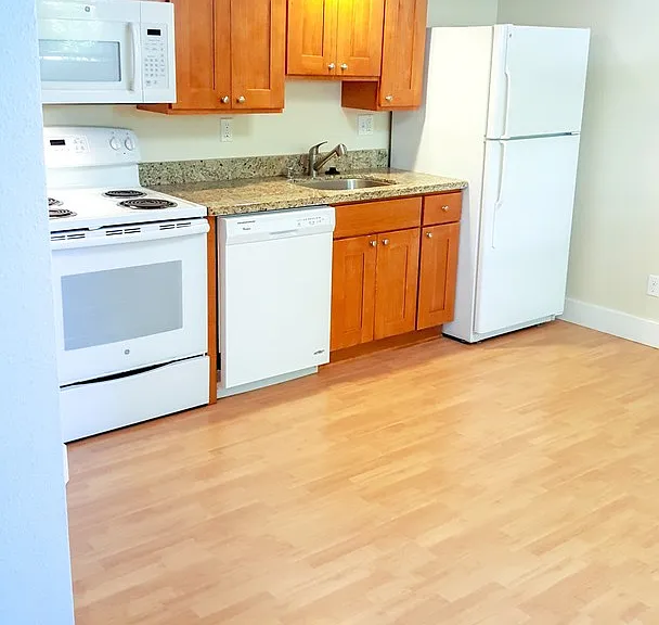 Tuscany Apartments — Photo 55