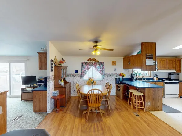 2820 Talapoosa St, Silver Springs, NV 89429