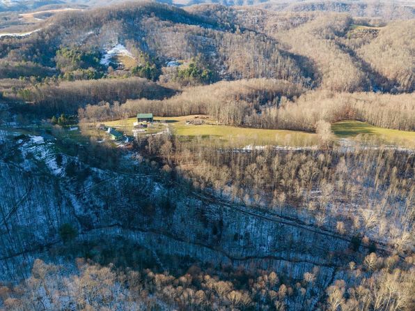 2302 Red Rock Rd, Rowlesburg, WV 26425