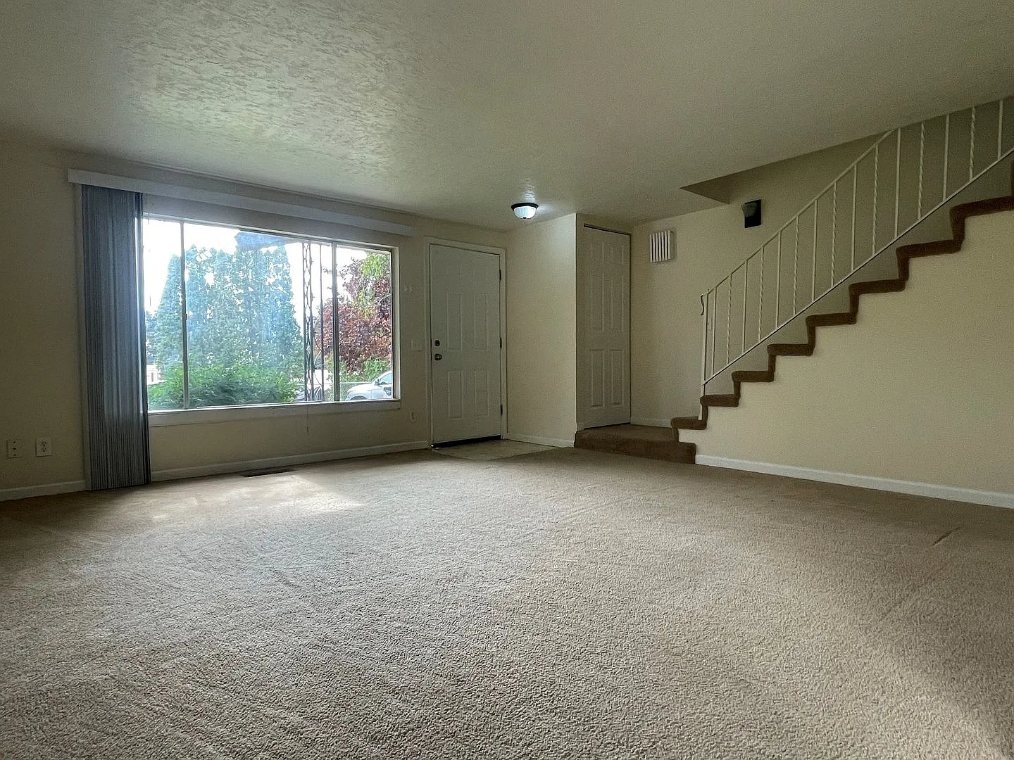 Ashland Court — Photo 2
