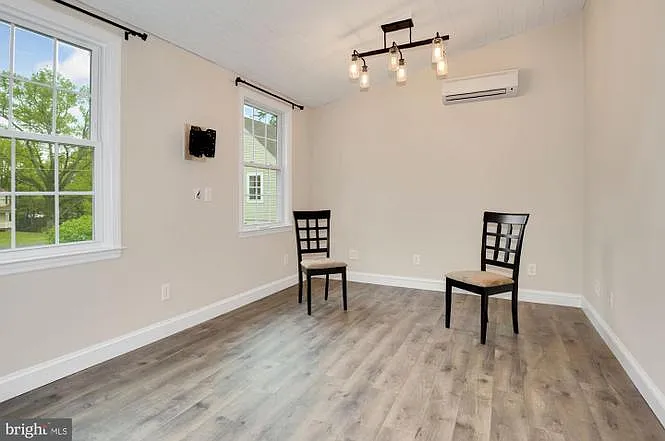 3710 Burrows Ave — Photo 31