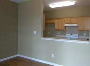 5333 Johnston Mill Ct, Charlotte, NC 28269
